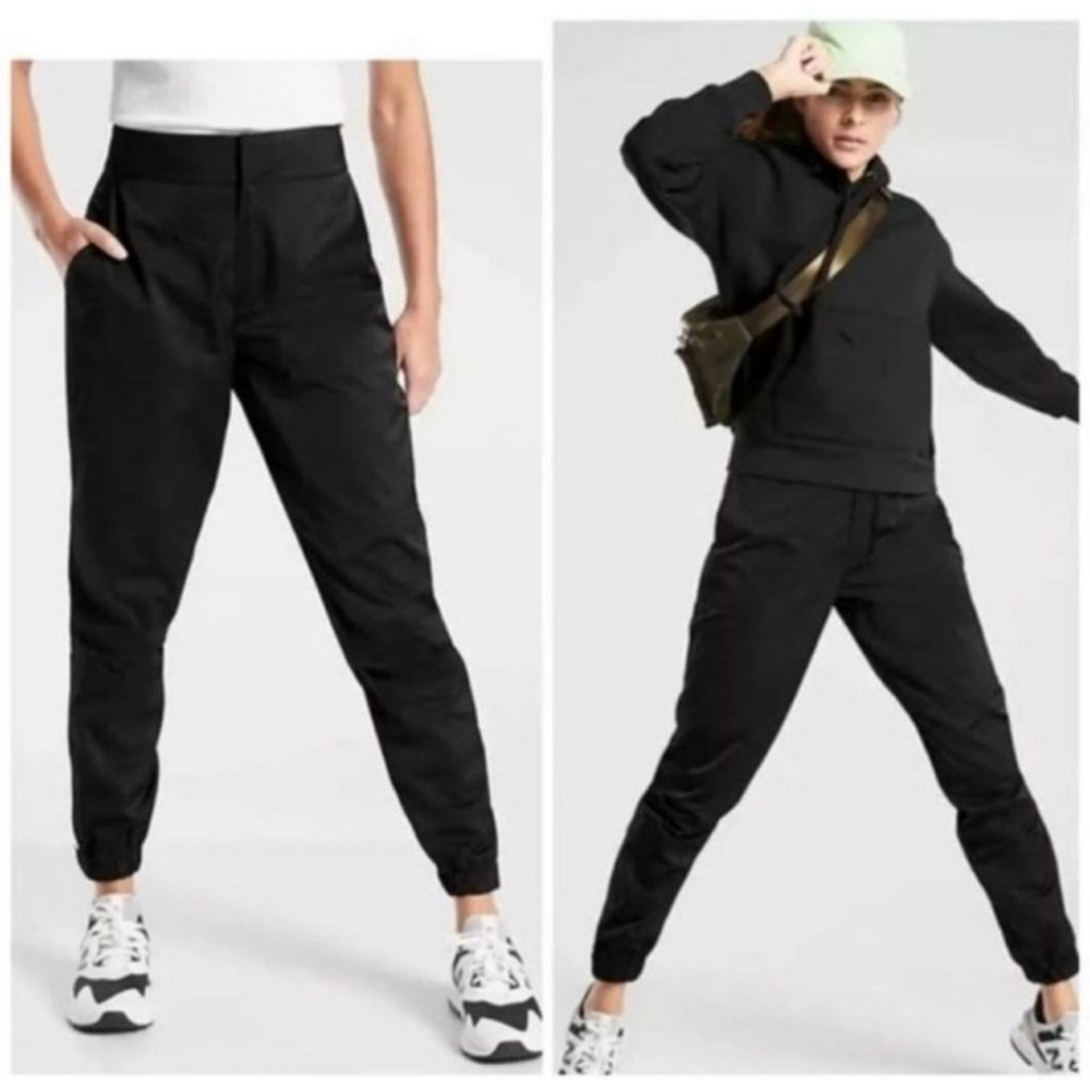 Athleta Radiant Jogger Pants in Black
size 4